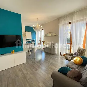 https://da-roby-nick-e-ginger.italymilanhotels.net